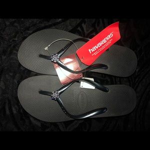 Women’s wedge sandals